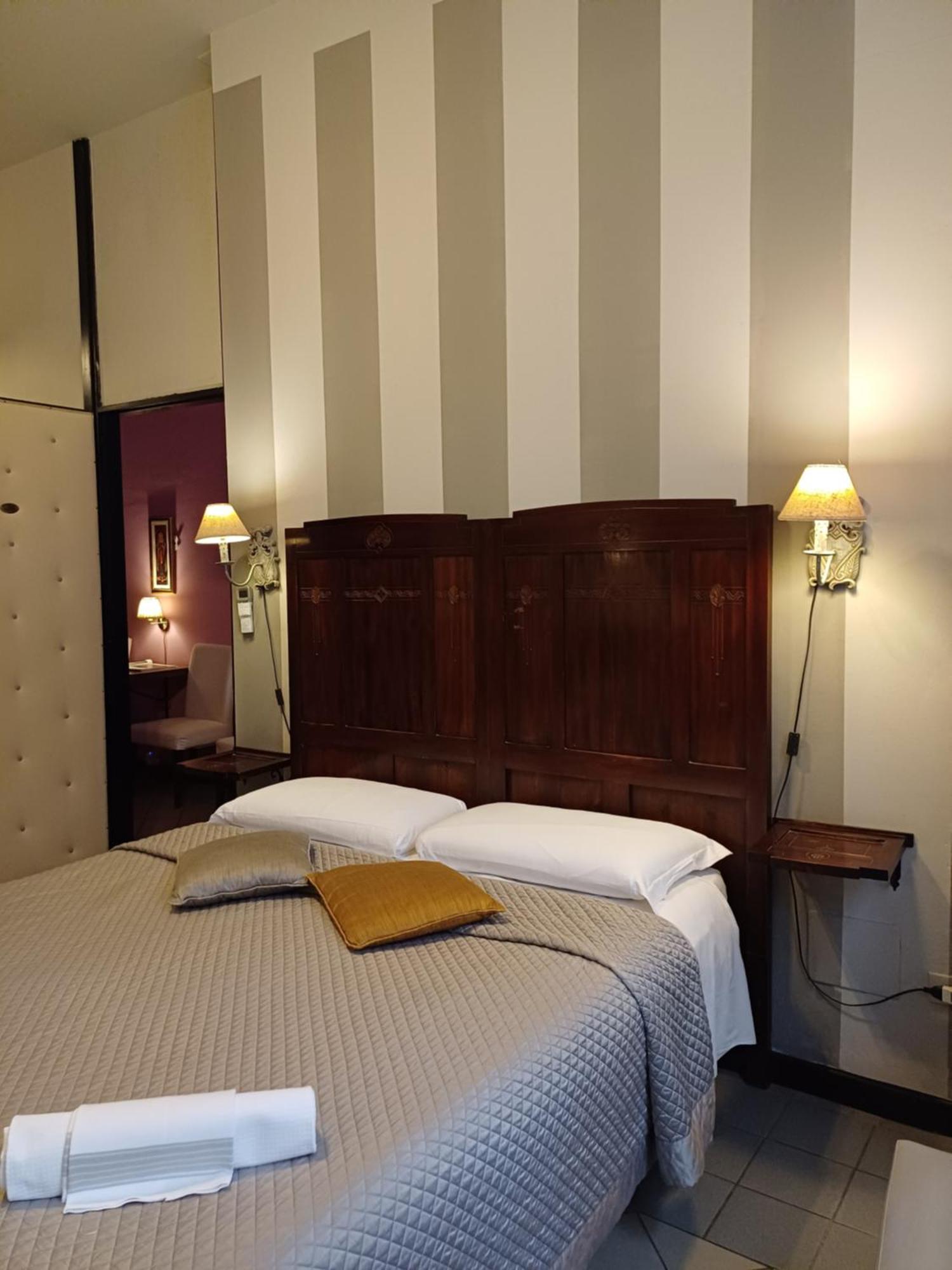 La Colonna Otel Lucca Oda fotoğraf